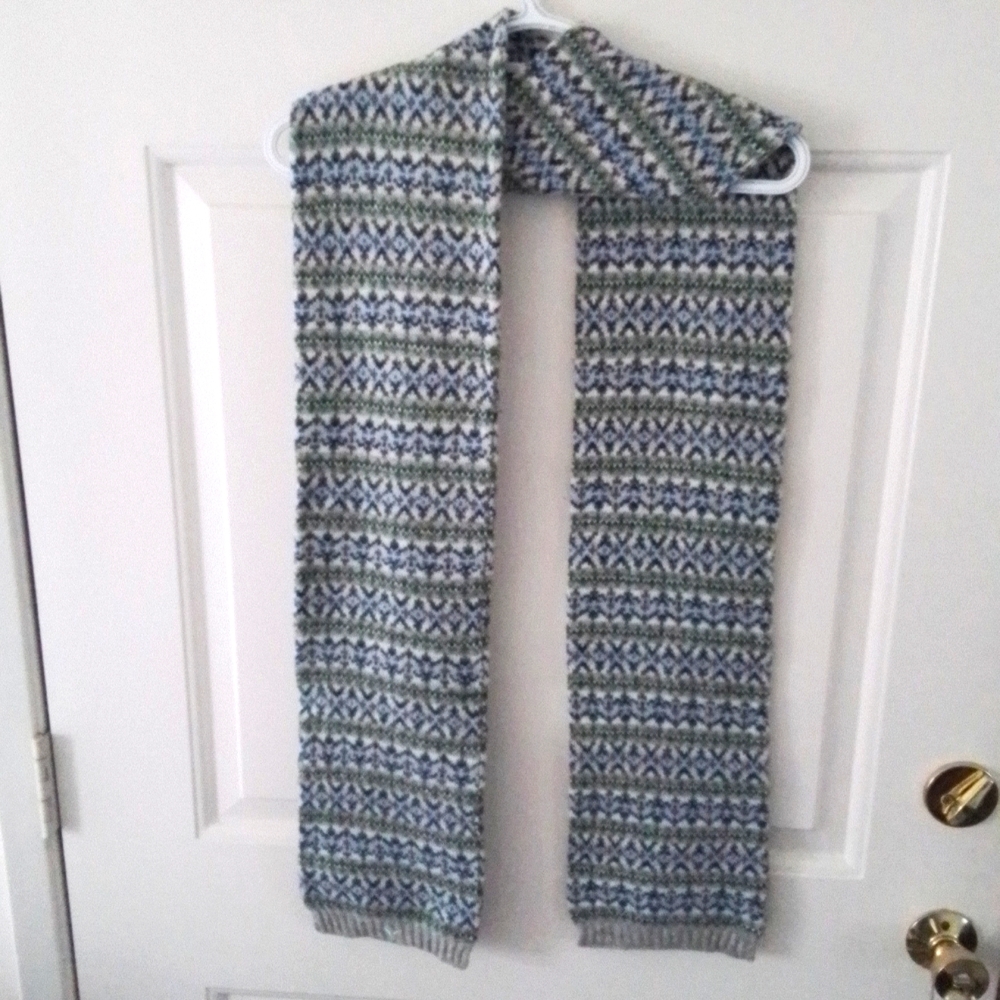AMERICAN EAGLE OUTFITTERS wool blend scarf